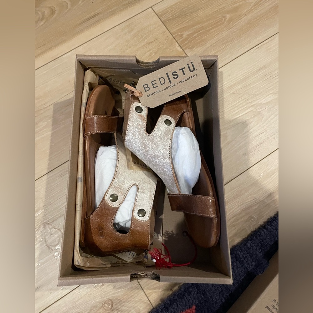 BED|STU Soto Nectar Lux Tan Rustic new in box.